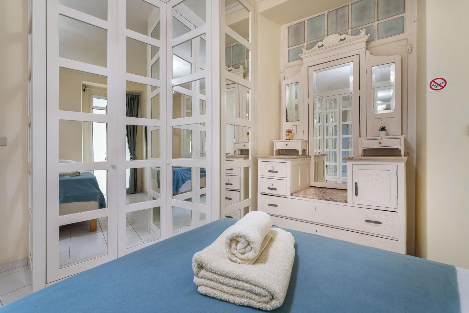 Blife Alicya Private Rooms Faro Exterior photo