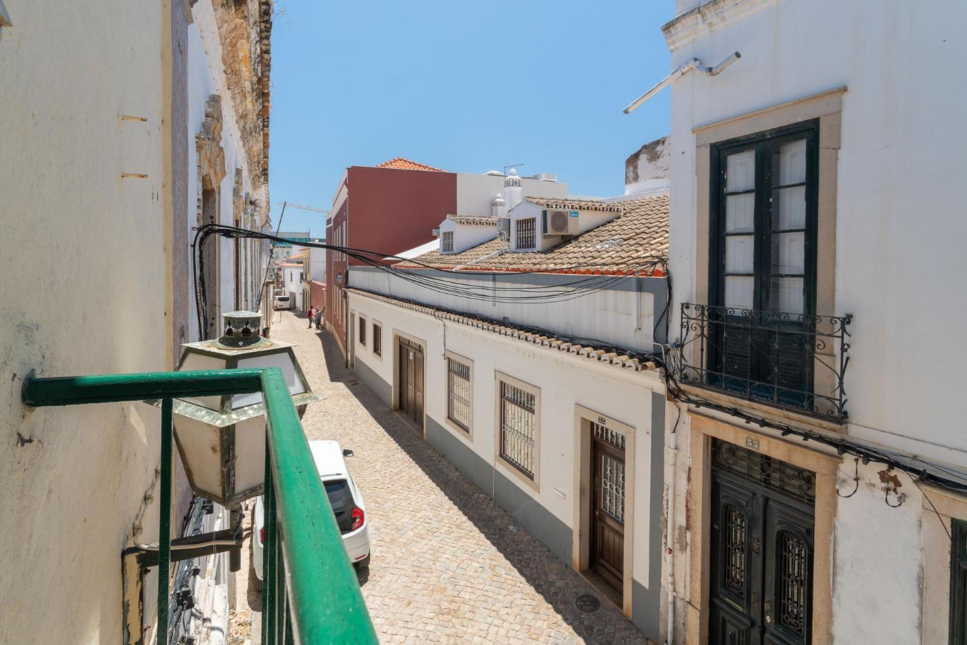 Blife Alicya Private Rooms Faro Exterior photo
