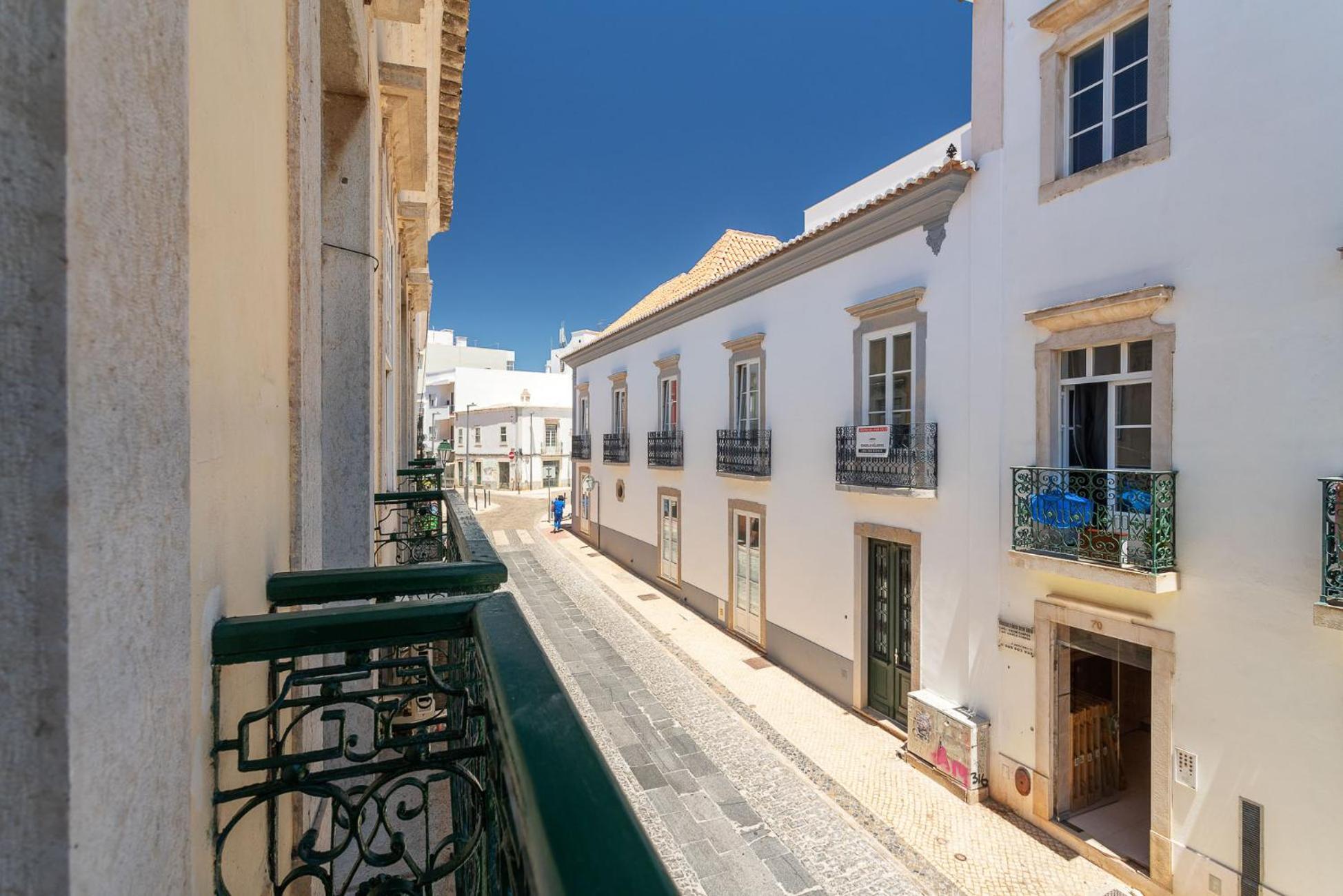 Blife Alicya Private Rooms Faro Exterior photo
