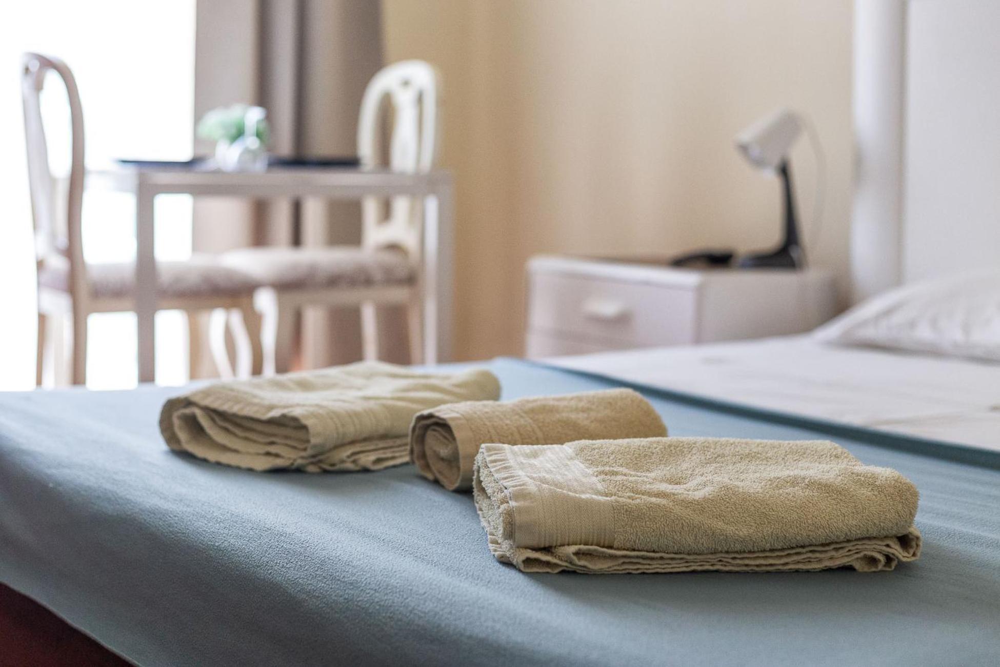 Blife Alicya Private Rooms Faro Exterior photo