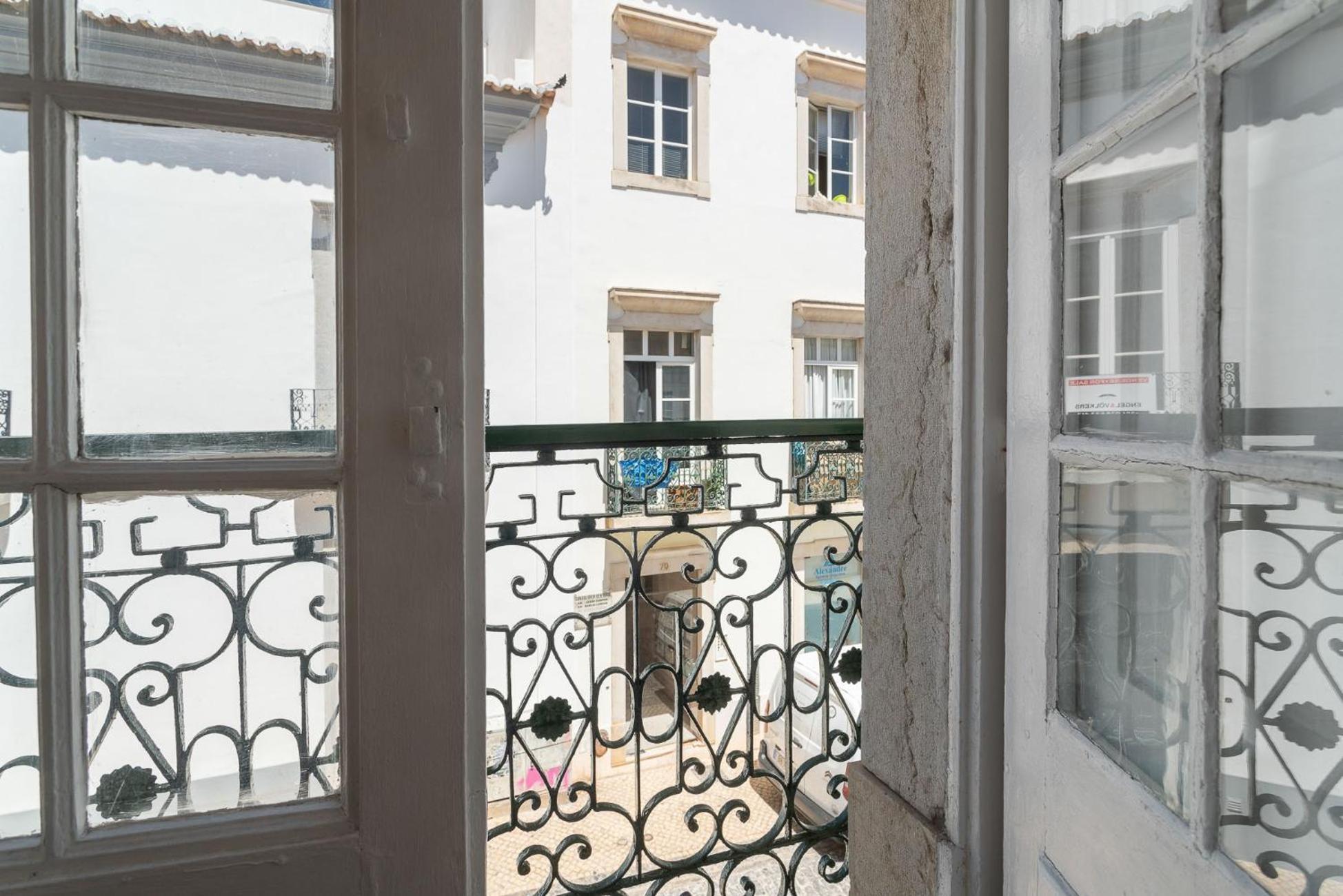 Blife Alicya Private Rooms Faro Exterior photo